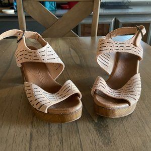 Bohemian heels size 7
